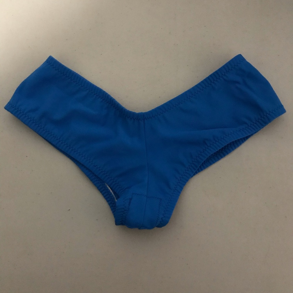 Blue Leilani w/ elastic hipster bikini bottom